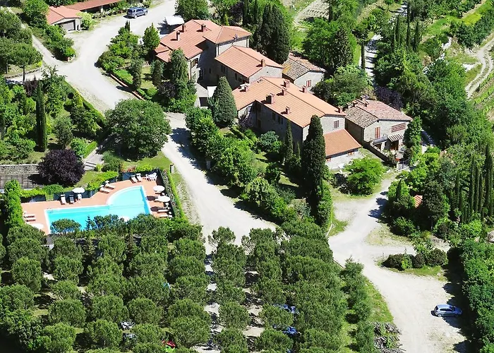 Spacious With Pool *