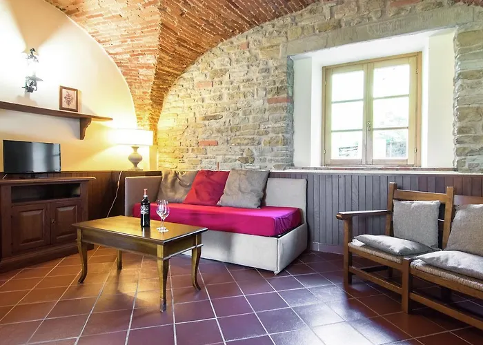 Spacious With Pool