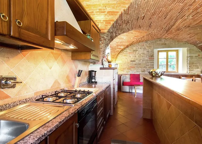 Spacious With Pool *